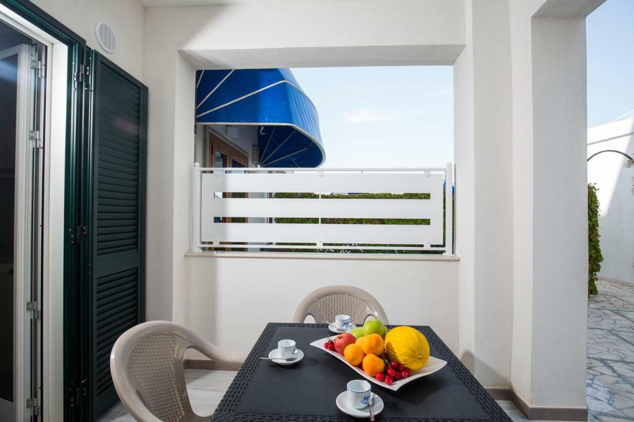 Апарт отель Svevo Sea House Вьесте Экстерьер фото