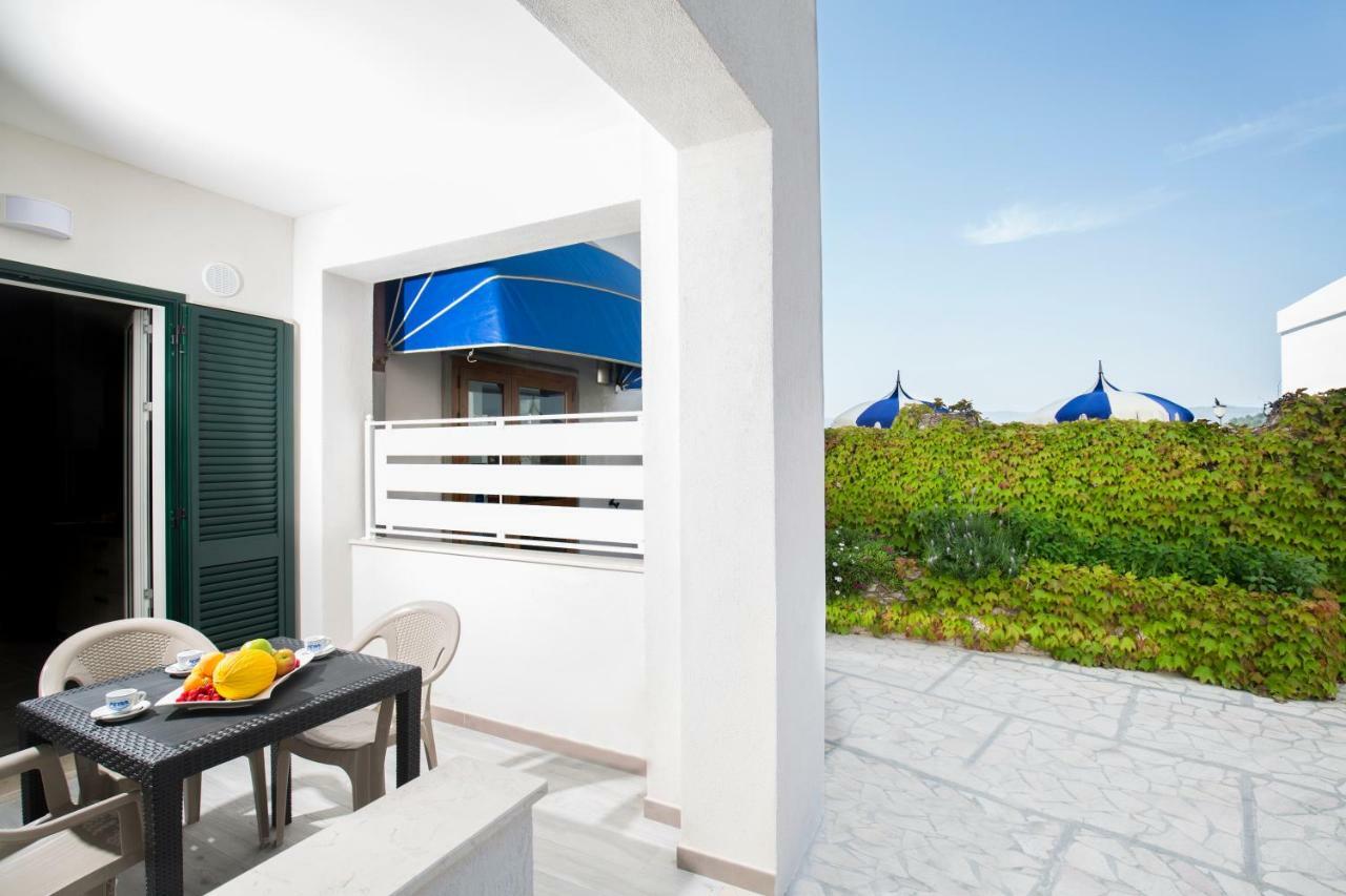 Апарт отель Svevo Sea House Вьесте Экстерьер фото