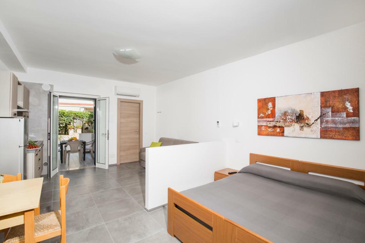 Апарт отель Svevo Sea House Вьесте Экстерьер фото